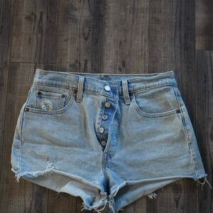 Levi’s denim shorts